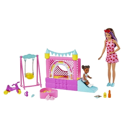Barbie Skipper Niñera Playground 3+