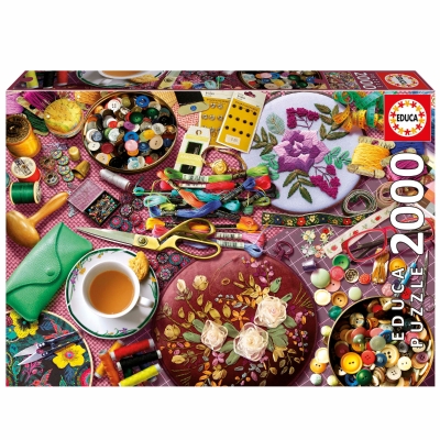 Rompecabezas la Mesa de Costura 2000 Piezas